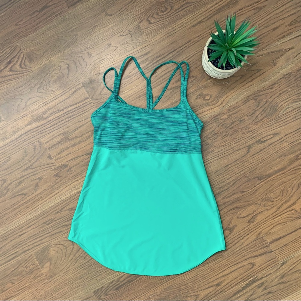 Lucy Strappy Workout Top, M